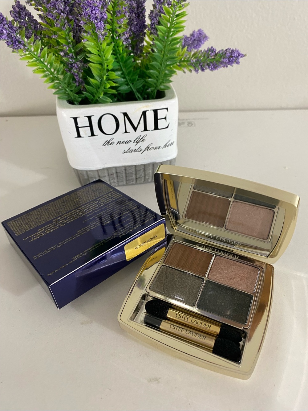 Money Moves, Estée Lauder The Essential Eyeshadow Quad, Full Size, 0.14 OZ / 4 g